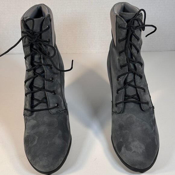 Ladies size 9 gray suede boots - Picture 5 of 16